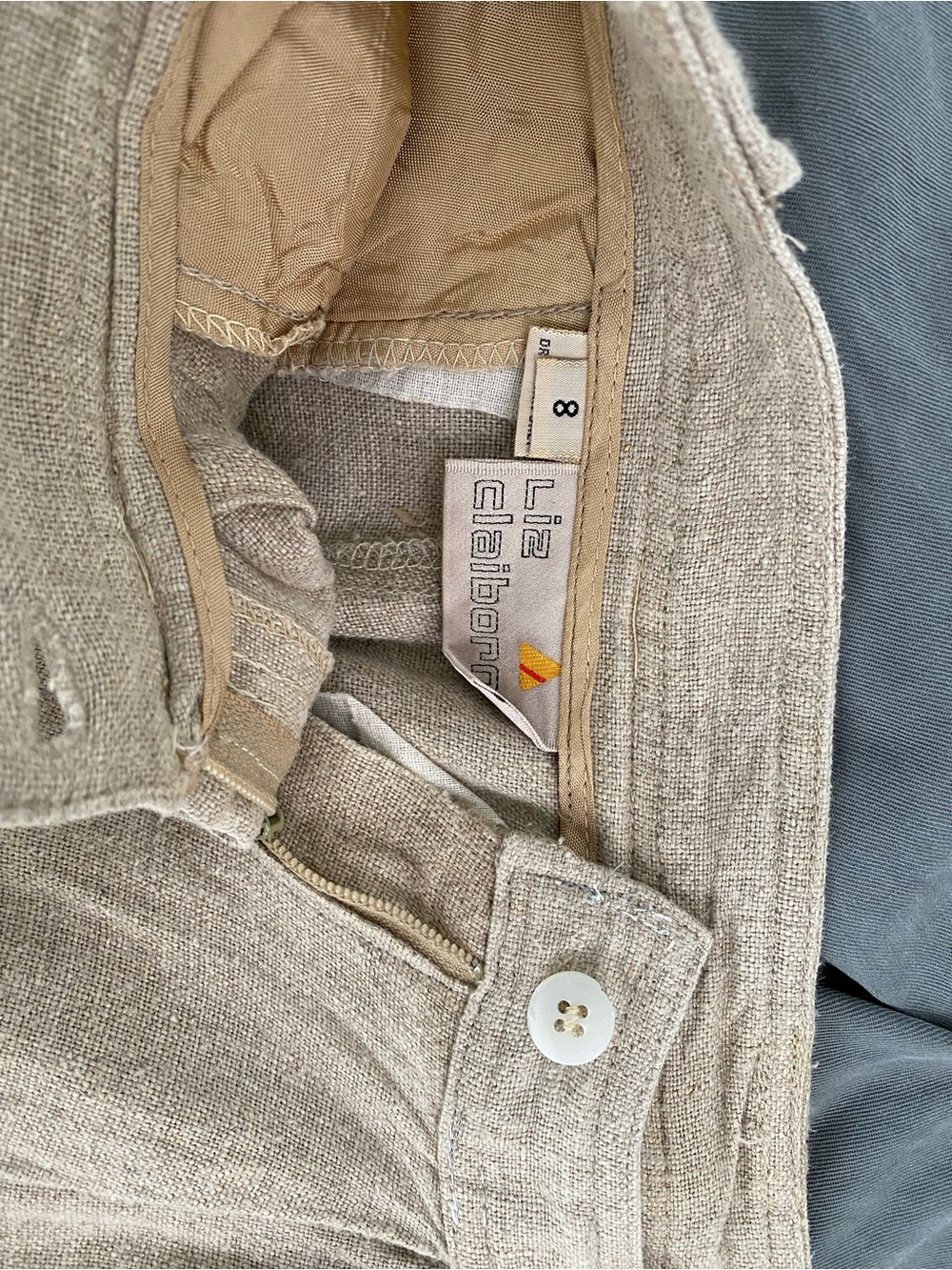 Liz Claiborne Women’s Linen Chinos in Light Beige - Picture 2 of 5